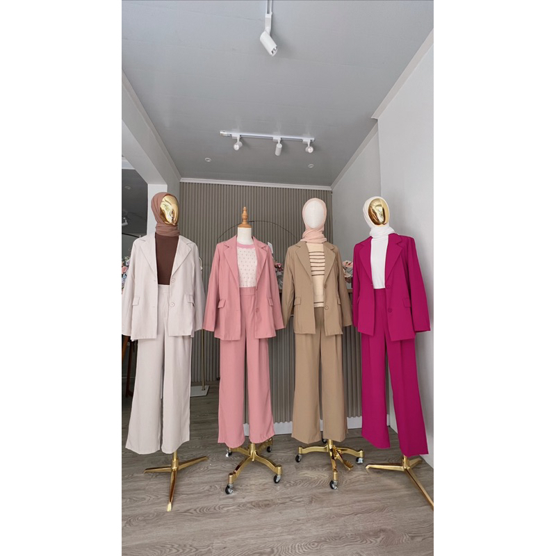 Luna blazer series