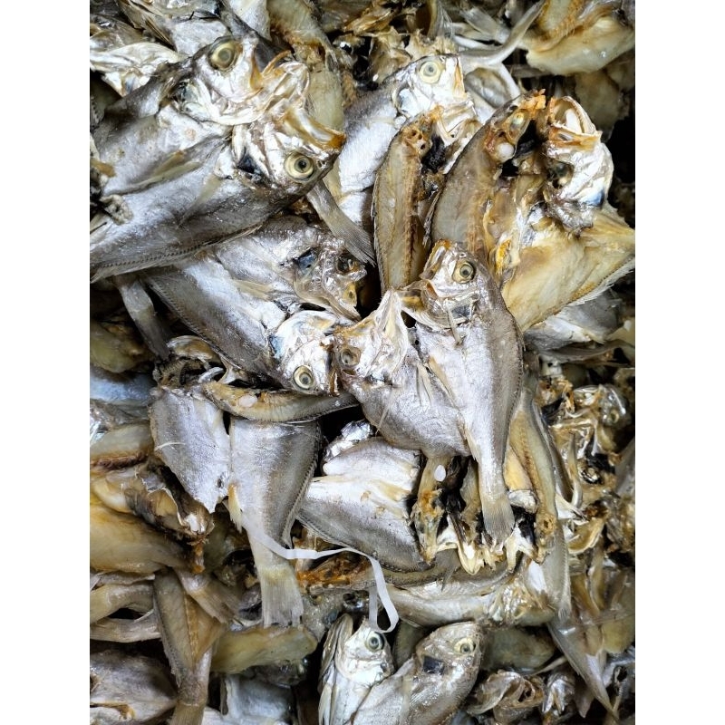 

ikan asin belah /isi 500gram