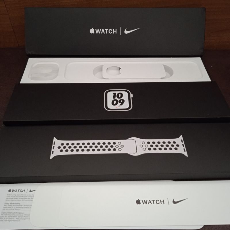 Dus Box Apple Watch Nike SE 44mm Original