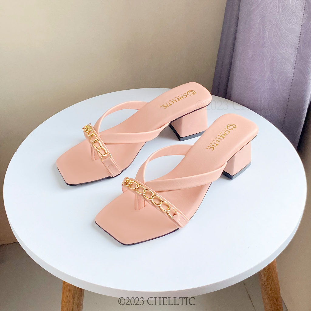 Chelltic Sandal Heels Tali Strap Jepit Wanita 5 Cm Warna Hitam Putih Salem Abu Ukuran 37-40