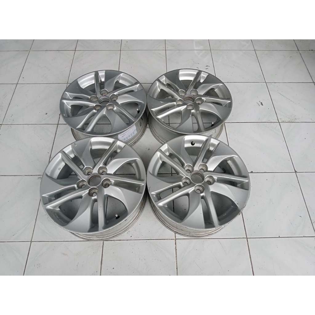 VELG MOBIL BEKAS STD SIENTA RING 15x5,5 PCD 5x100 SURABAYA