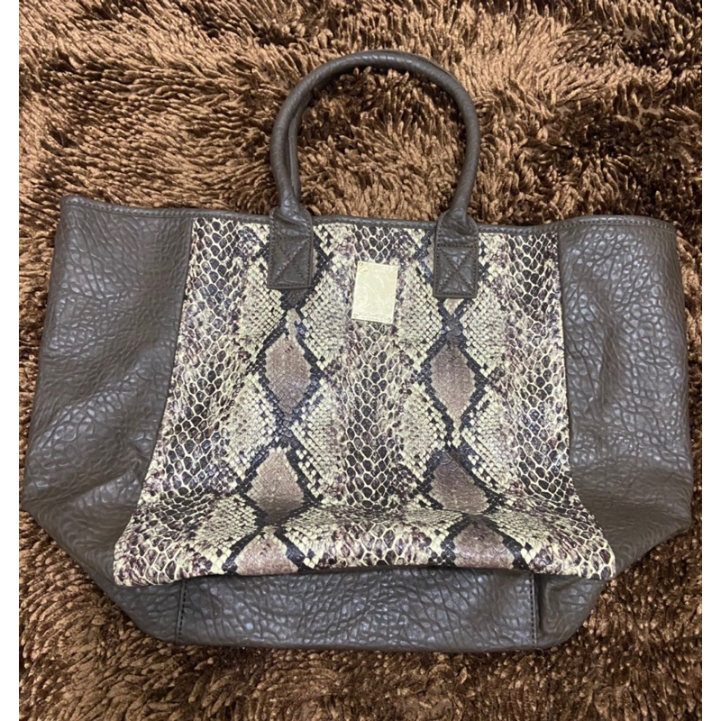 PRELOVED Tote Bag snake skin