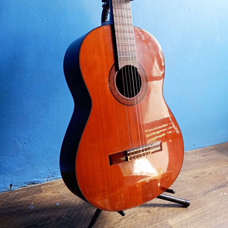 Gitar Yamaha Vintage G-225