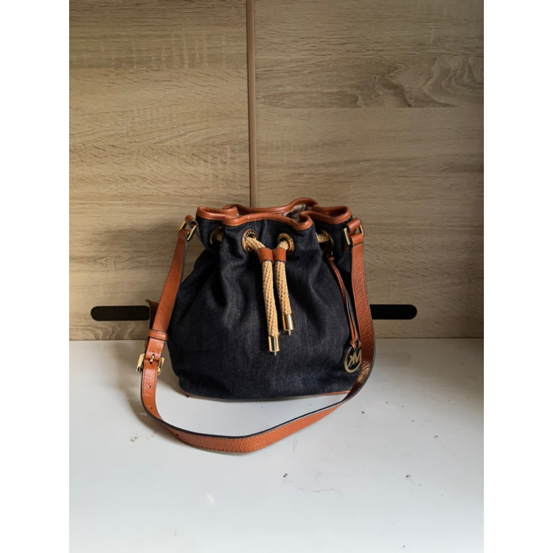 michael kors denim bucket tas serut michael kors