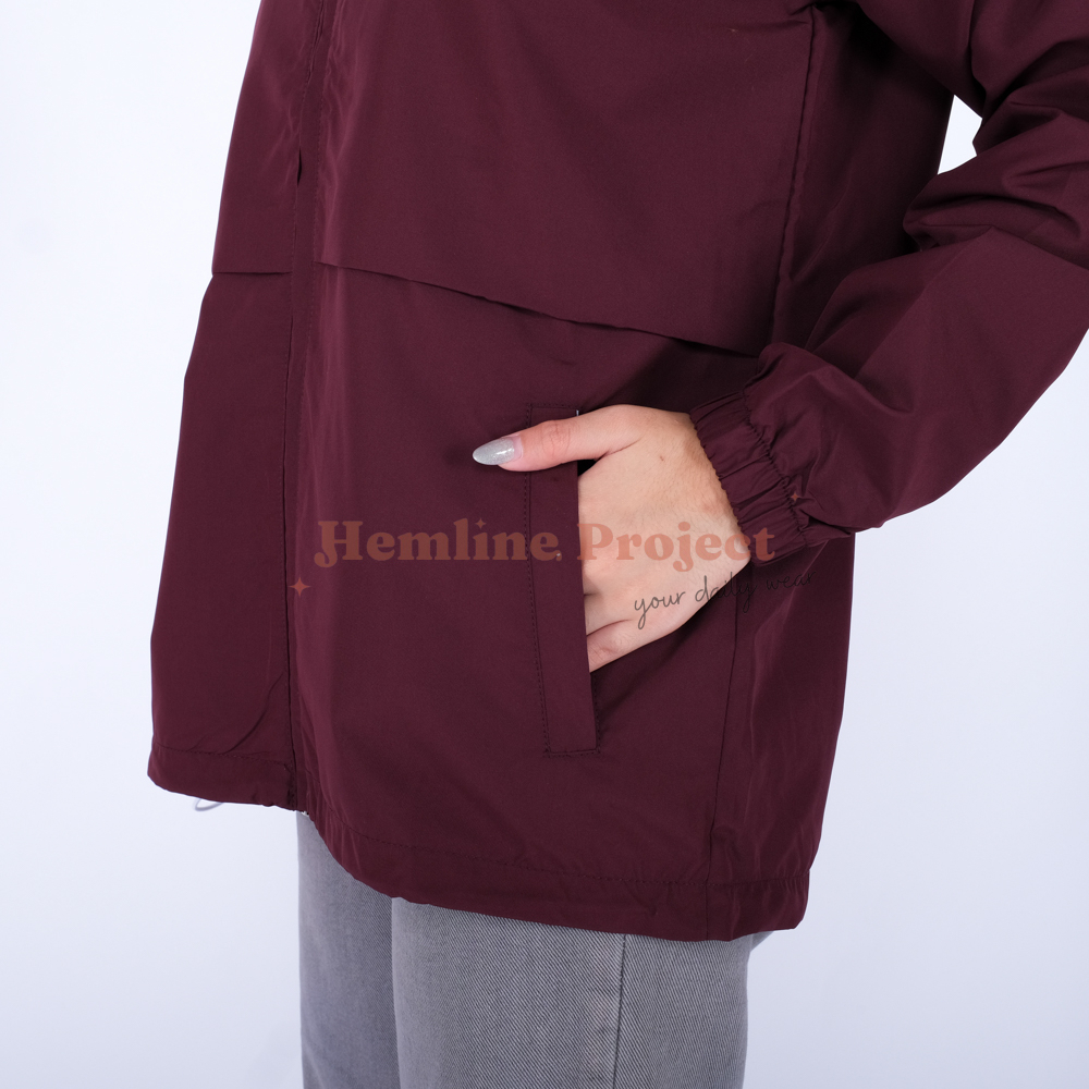 Elya Jaket Coach Wanita - Burgundy