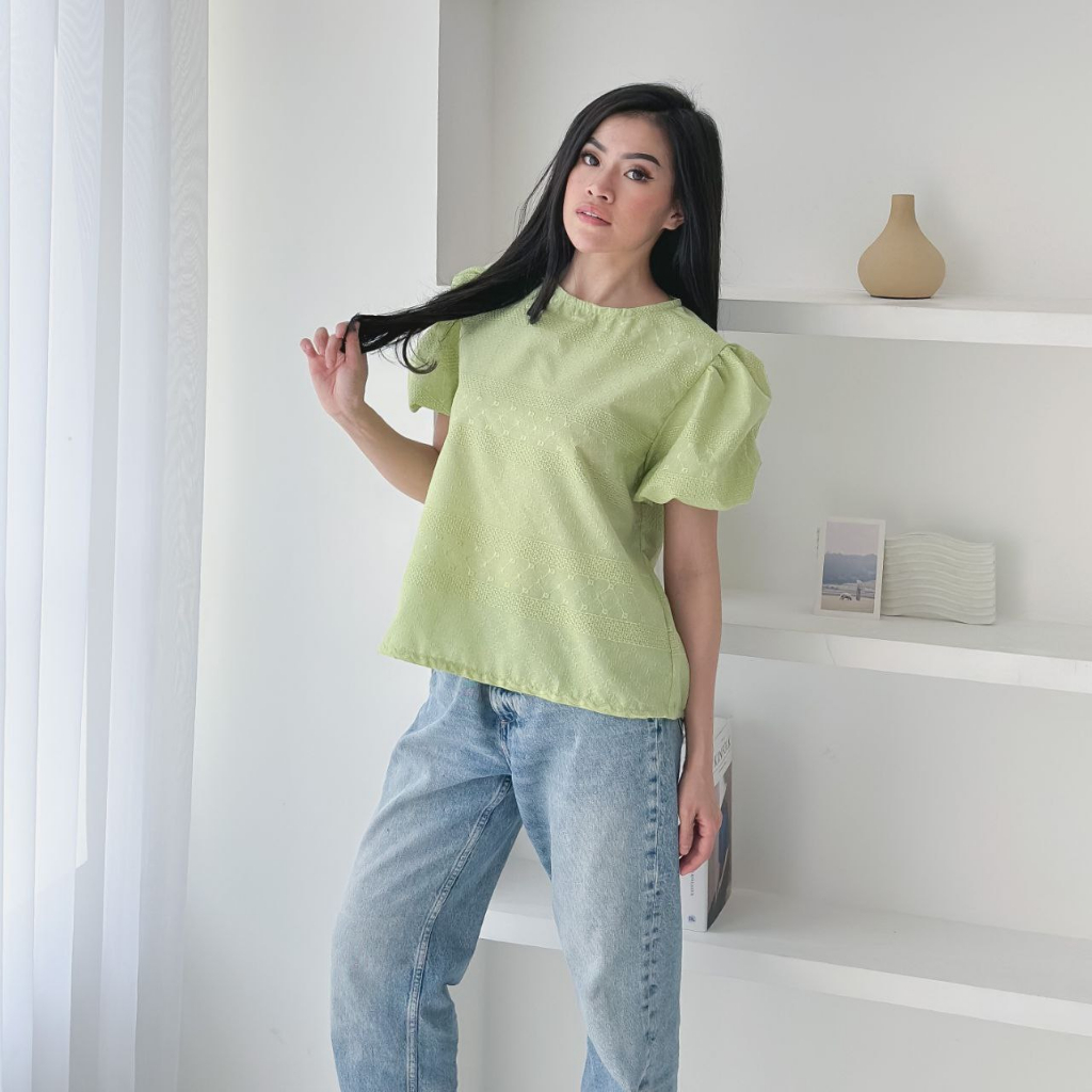 CallieTamami - A 6539 Eleanor Bordir Tops