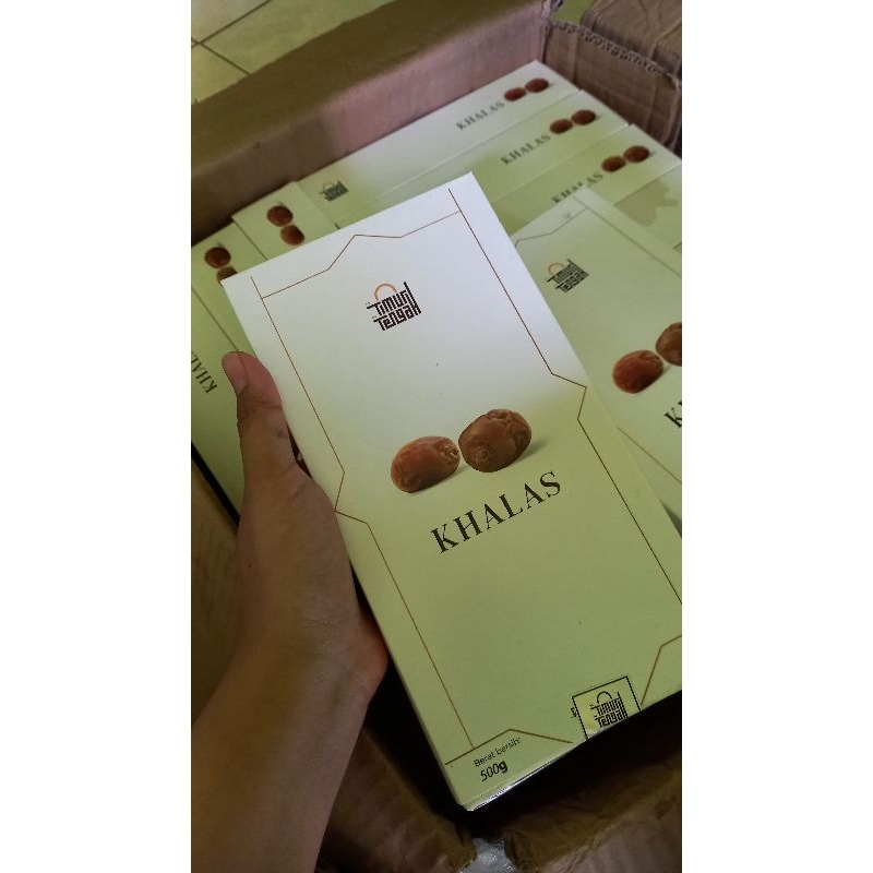 

Kurma Khalas Premium Original 500 gr