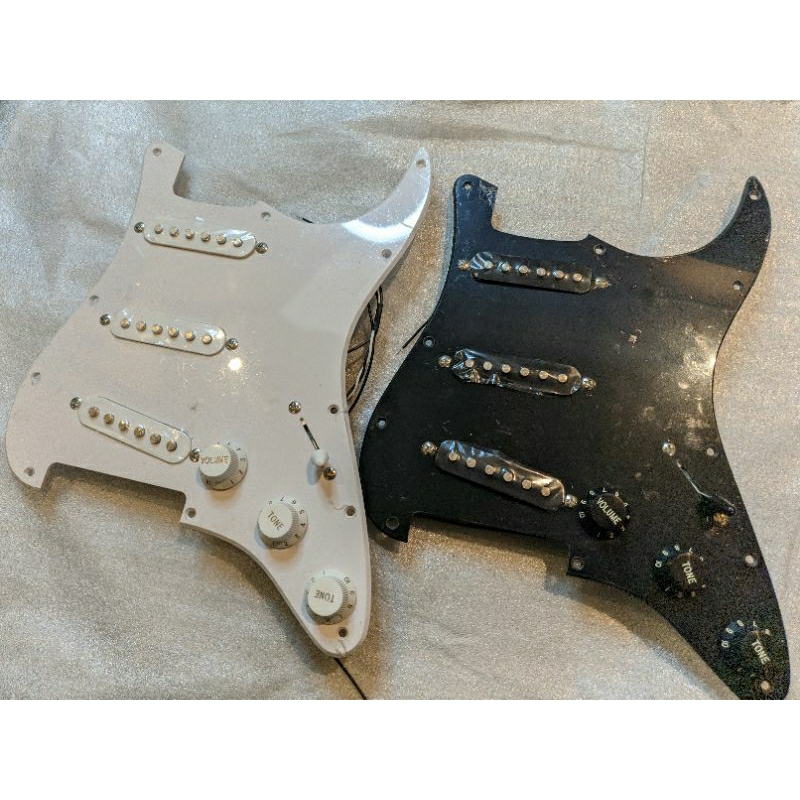 Pickguard Set Pickup Wiring Fender Stratocaster SSS black  - Pickup Fender Stratocaster sss