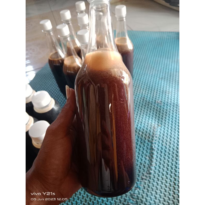 

Madu Hitam Asli Hutan Akasia Riau