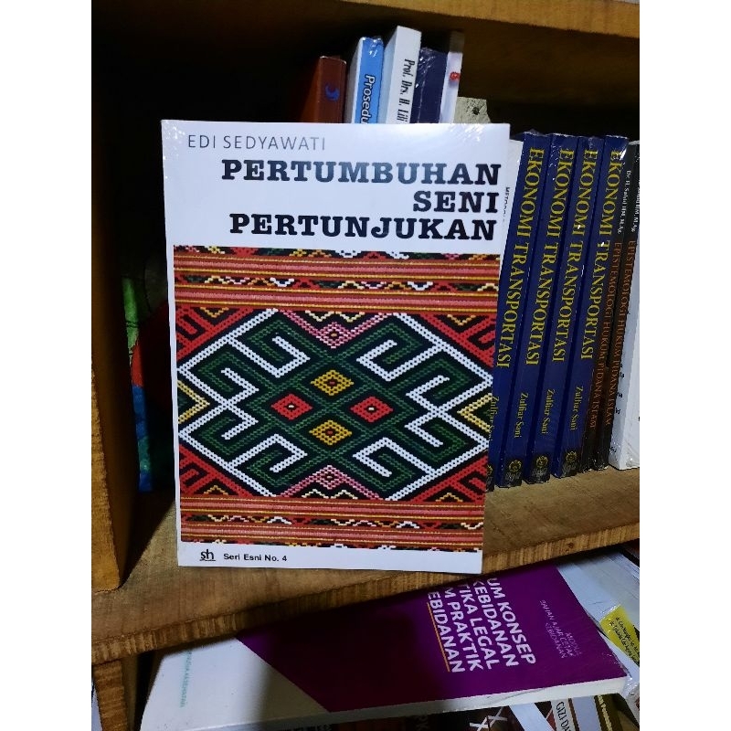 

BUKU PERTUMBUHAN SENI PERTUJUKAN