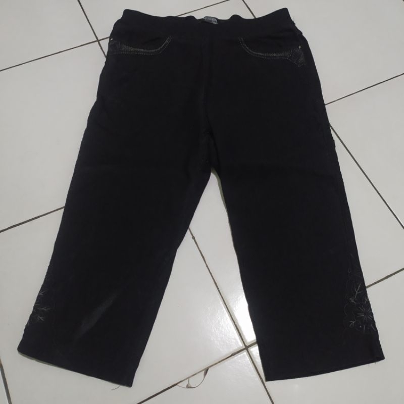 Celana pendek wanita bekas Layak pakai