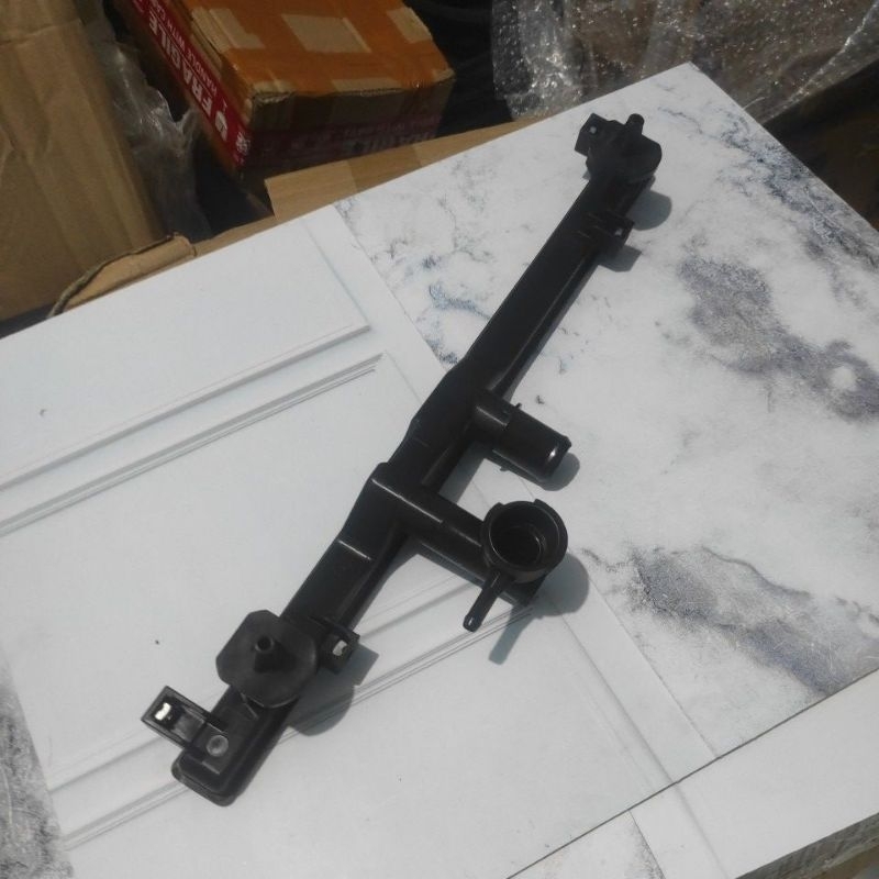 Upper tank radiator Suzuki ignis/cover radiator Suzuki ignis