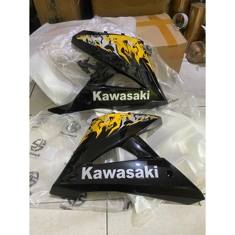 Sepasang Fairing sayap ninja rr new 2013 batik kuning