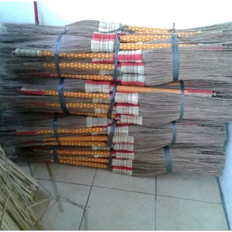 Sapu Taman / Sapu Lidi / Sapu Lidi Taman