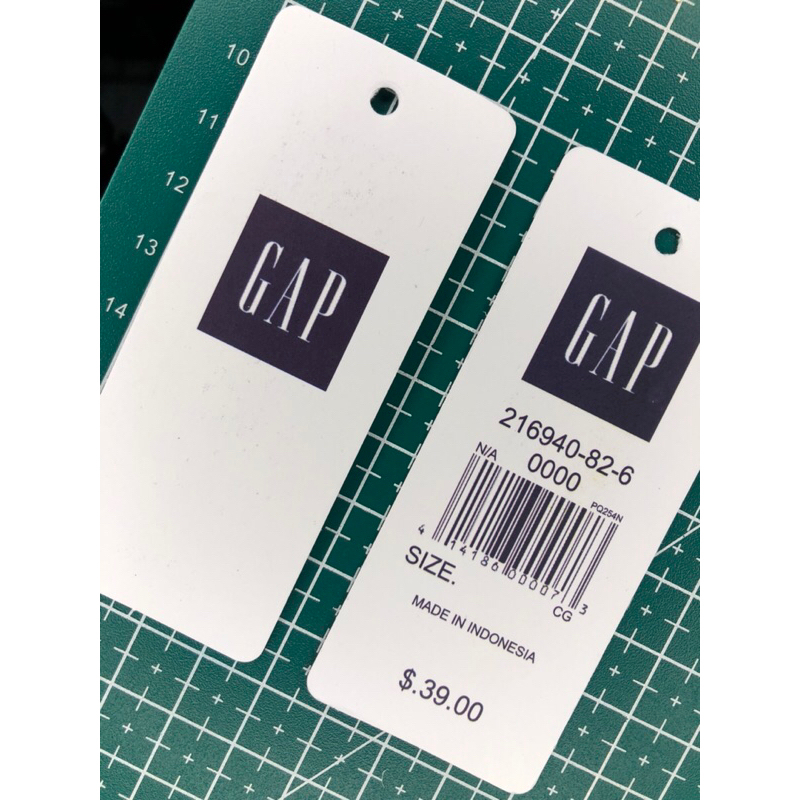 Hang tag Gap label baju Gap label tag Gap name tag Gap price tag  Gap - 600 pcs