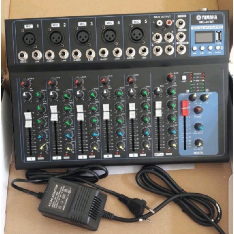 Yamaha mixer audio Mg07