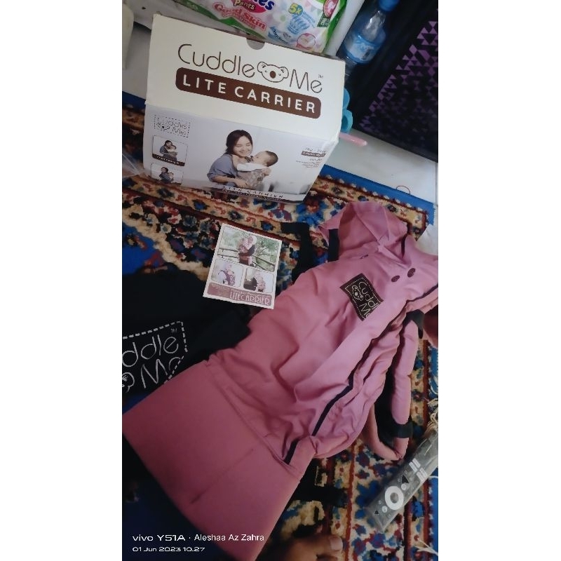Preloved Cuddle Me Lite Carrier
