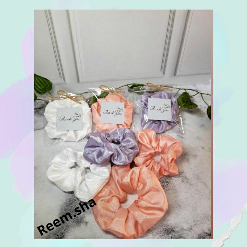 Souvenir Ikat Rambut Mini Scrunchie