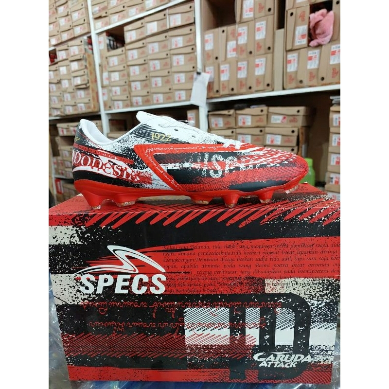 sepatu bola kaki specs