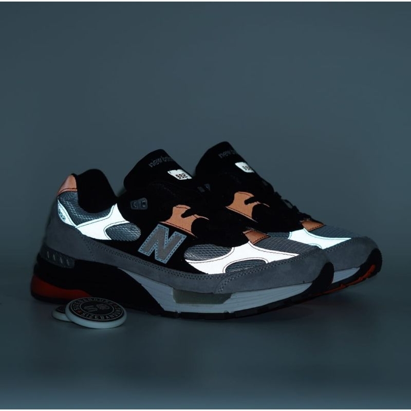 Sepatu New Balance 992 X DTLR Grey Orange