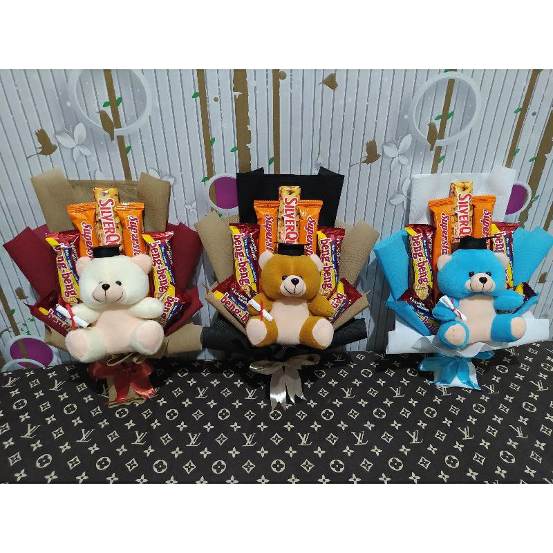 Bucket Snack Wisuda dan Boneka Murah Lucu FREE PACKING