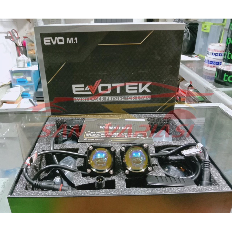 MINI PROJECTOR LASER EVOTEK M1