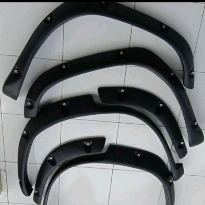 Over Fender Offroad Mobil Suzuki Vitara Model Baut L