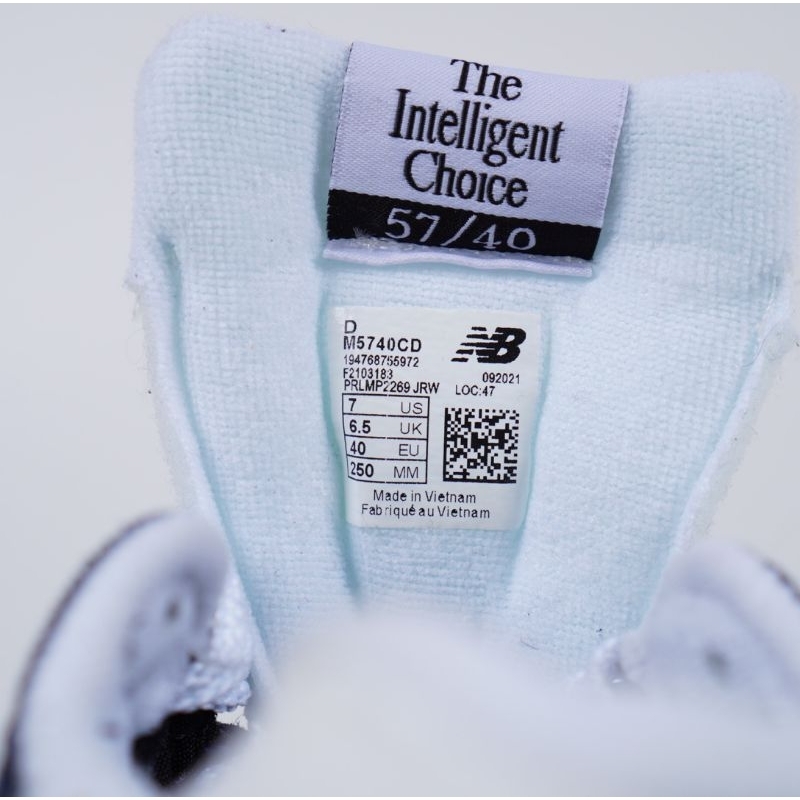 Sepatu New Balance 5740 Navy White