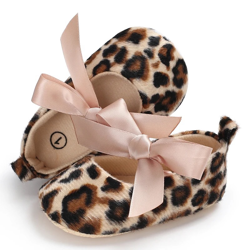 Sepatu Anak Perempuan Bahan Kualitas Premium Impor Quality dengan Antislip Sepatu Prewalker Bayi Motif Macan