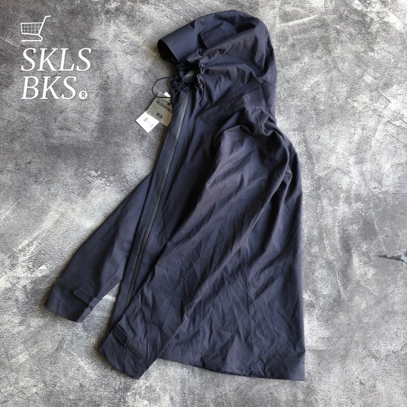 Jaket Uniqlo Blocktech BNWT