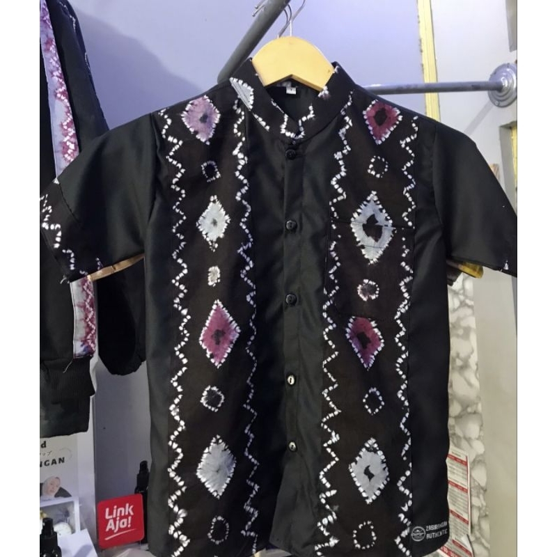 Baju sasirangan anak