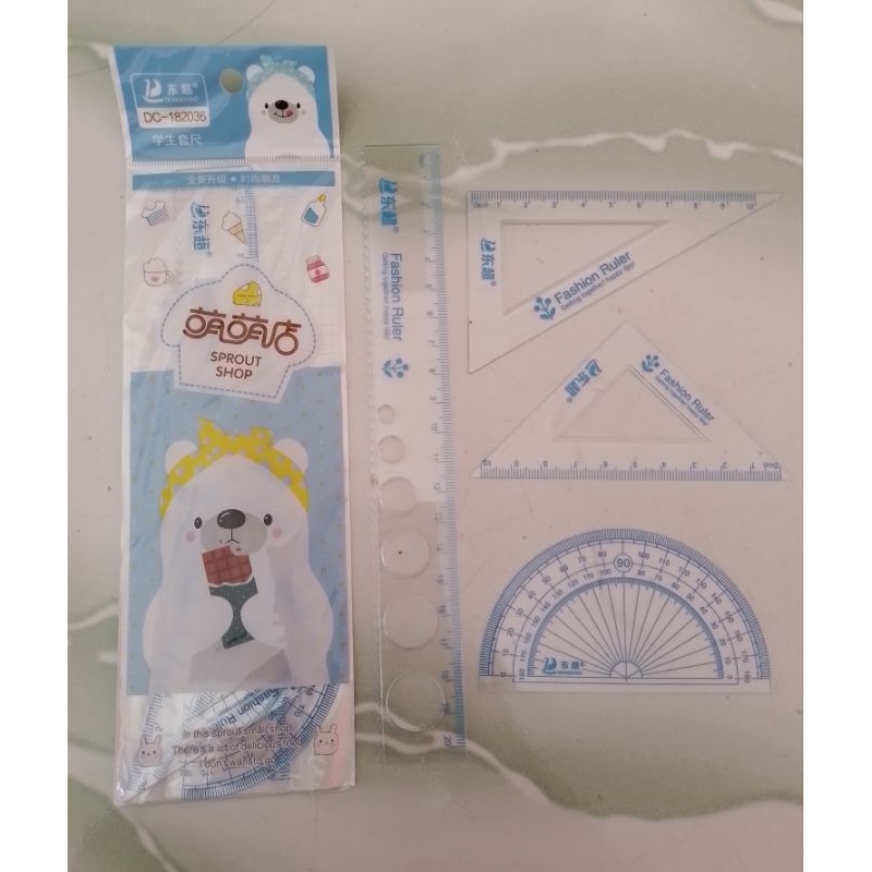 

Penggaris Set Lengkap