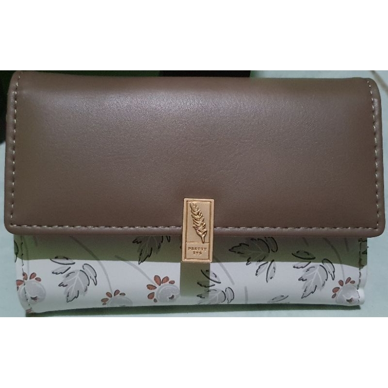 DOMPET LIPAT WANITA MEDIUM PRETTYZYS