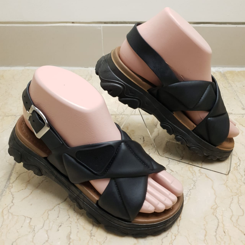 Sandal FUJI Platform Wanita Ban Silang Jahit Tali Belakang Gesper Metal MKY 2225-111 36-41