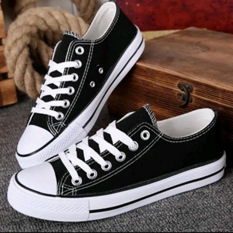 Sepatu Pria Wanita Converse All star Hitam Putih