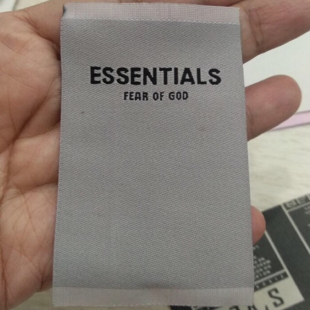 

ESSENTIALS FEAR OF GOOD LABEL RAJUT BORDIR SUPER PREMIUM CO 1X DI KIRIM 600PCS