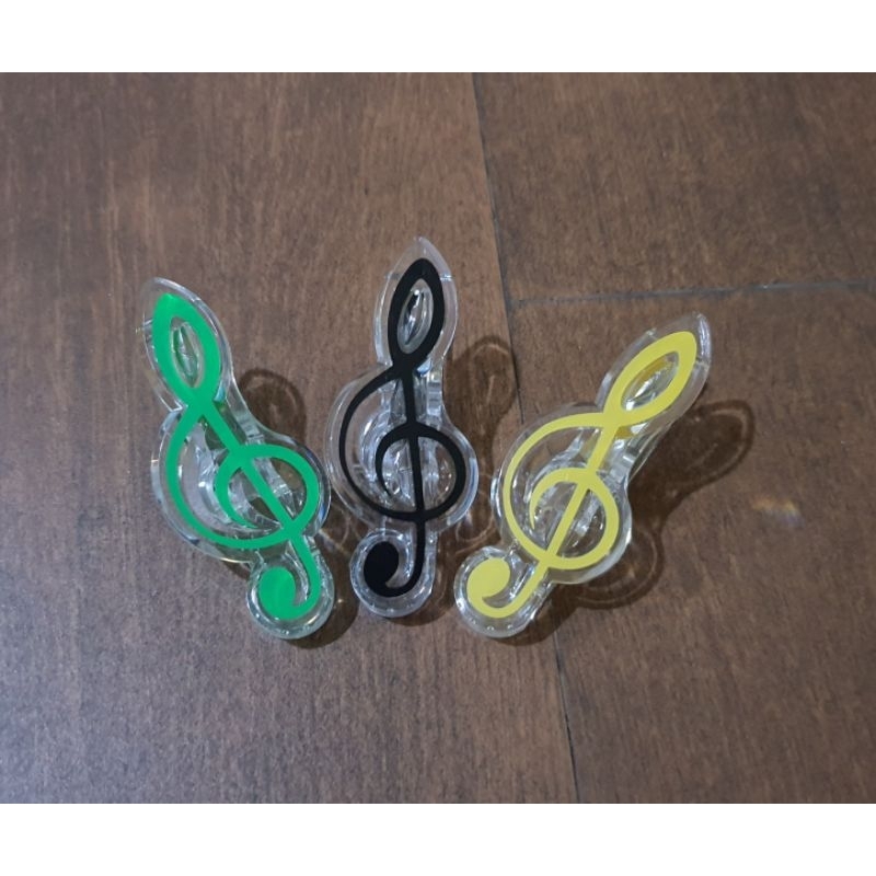 

PENJEPIT CLIP BUKU MOTIF MUSIK