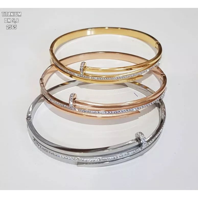 Gelang Paku Titanium Mata