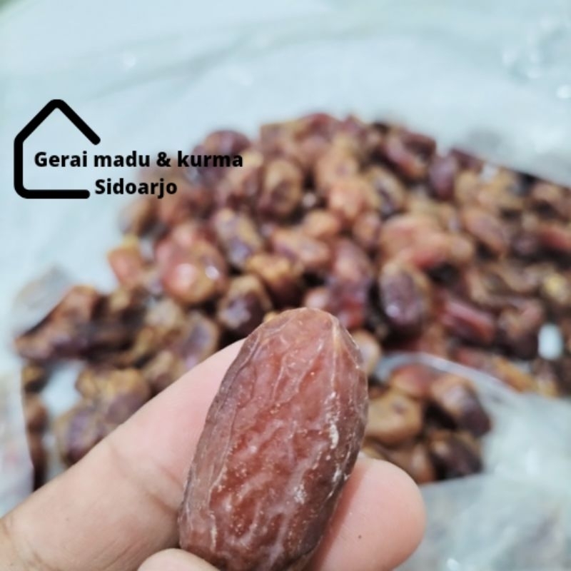 Kurma Kering Murah Sukari 1 kg Grade B small