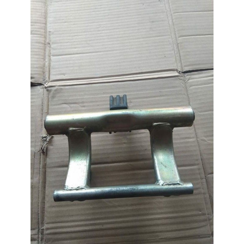 Mounting Swing Arm Vario 110 karbu Original Copotan