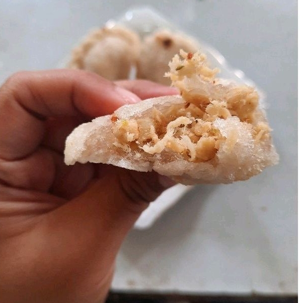 

[Gumgumys] Cireng isi Ayam original 5pcs Tanpa MSG Frozen kemasan Vacum