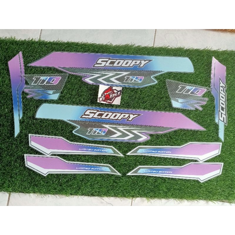 striping Scoopy rainbow transparan