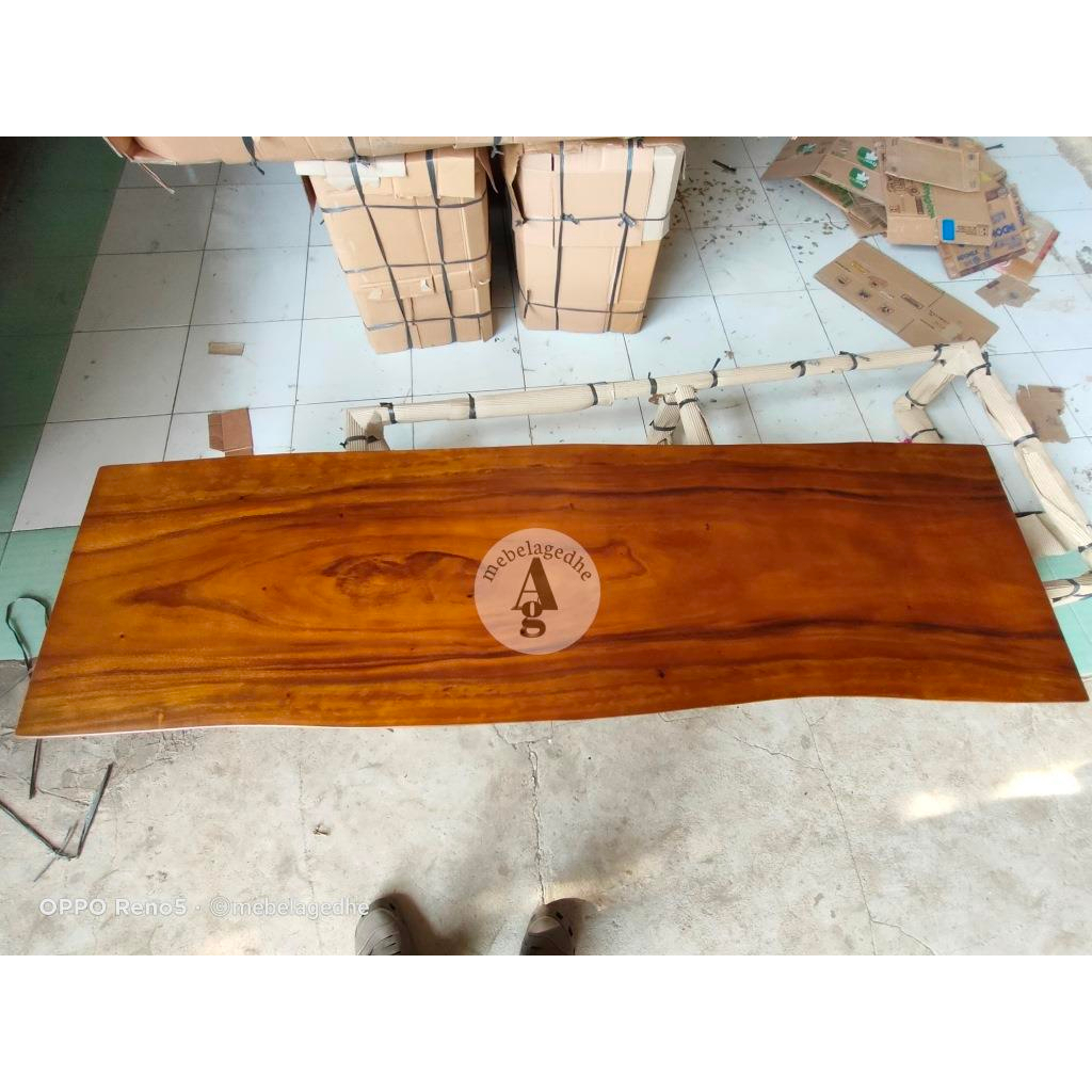 Papan meja kayu trembesi