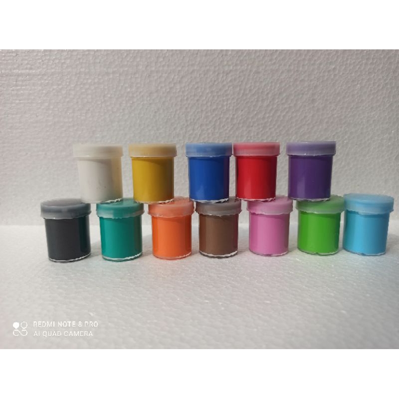 

Cat sterofoam mewarnai isi 20ml