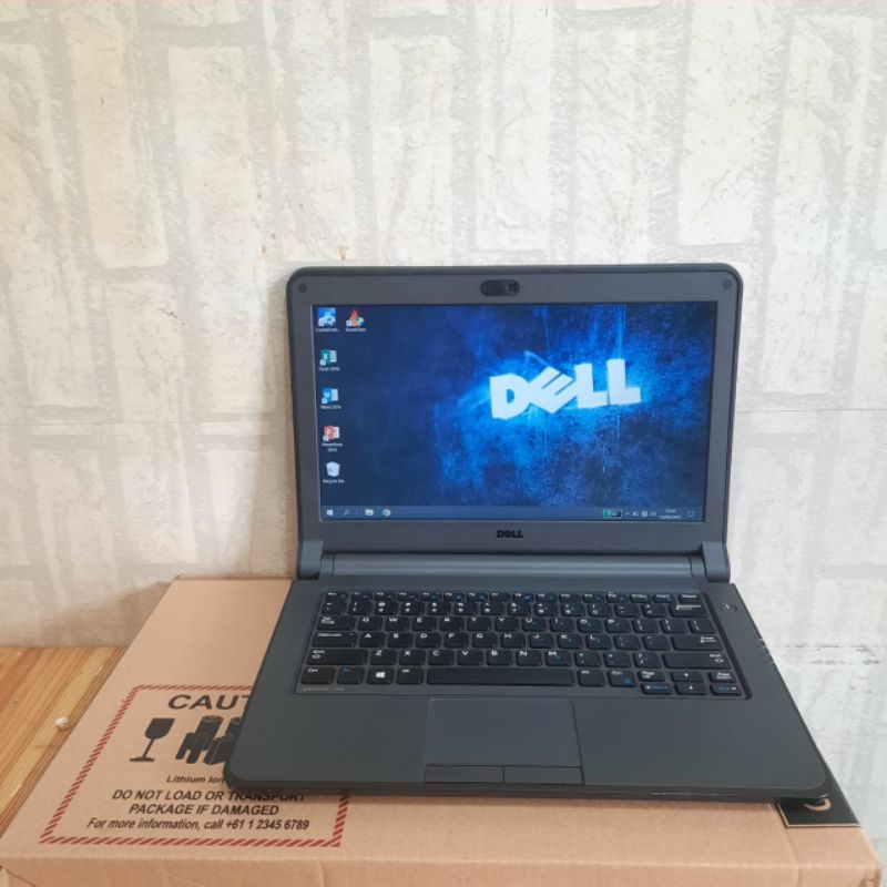 Laptop DELL LATITUDE 3350 Ultrabook Cor i5-5300U Ram 8Gb SSD 256Gb Super slim Ringan