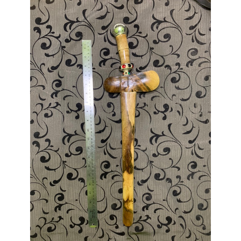 Keris khas Lombok model tolang paok