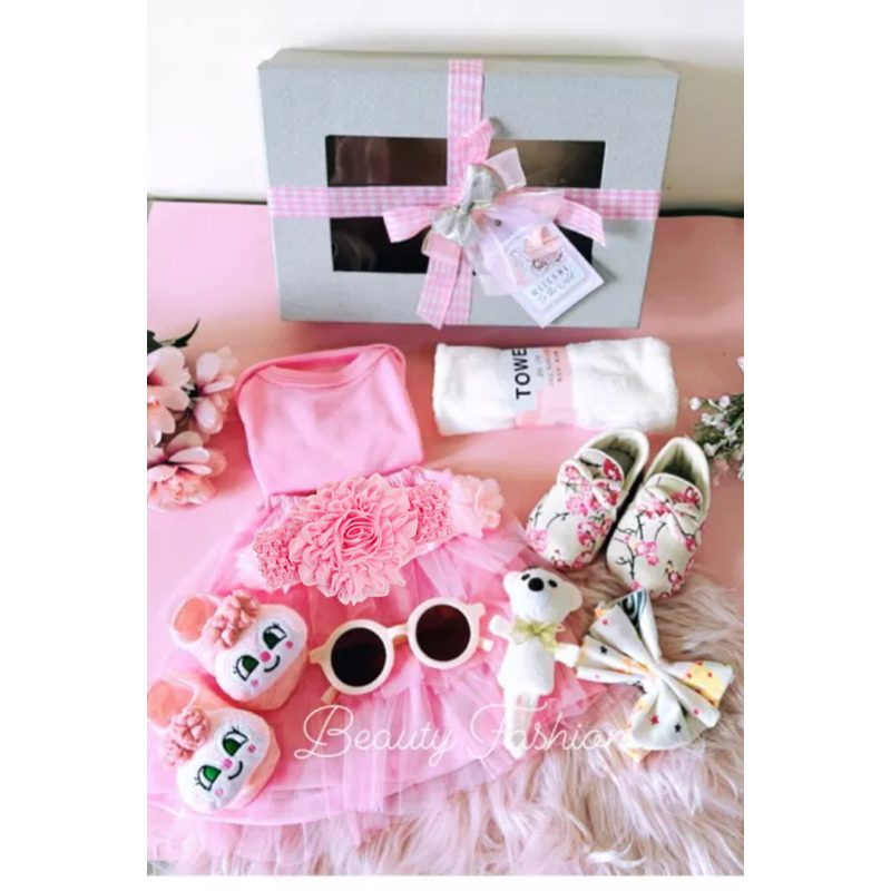 Murah Hampers Bayi Girl Perempuan 0-12 bln Free Goodie Bag. NewBorn Hamper Baby Girl Boy Kado Hadiah Lahiran Perempuan Gift Set Newborn Baby Gift Perempuan Parcel Box Kotak Premium Eksklusif