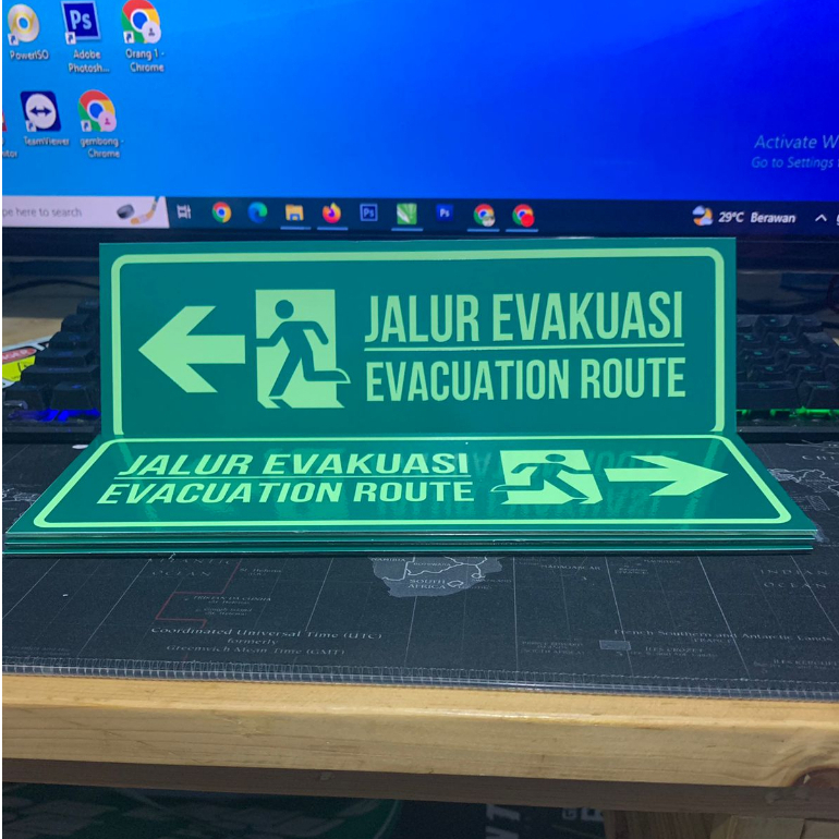 

HJK Sign Jalur Evakuasi 2 Bahasa Glow In The Dark Ukuran 10cm X 30cm