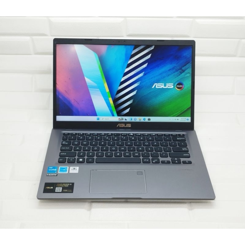 Laptop Asus P1412CEA Intel core i3-1115G4 RAM 4 GB SSD 256 GB mulus