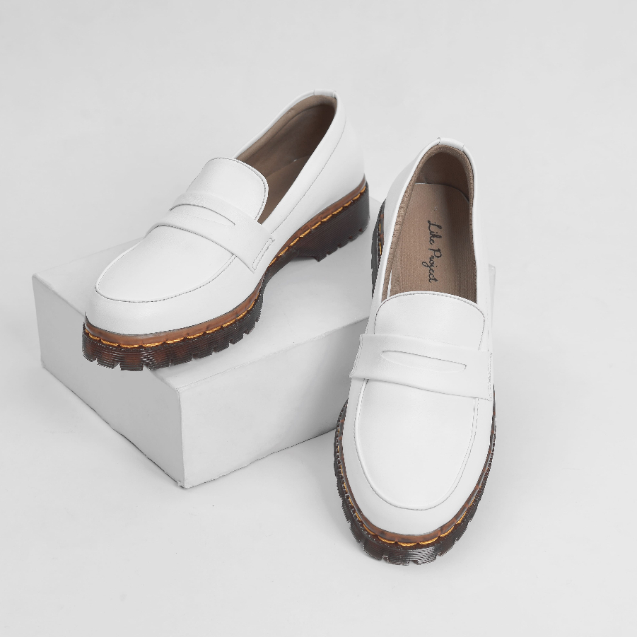 Sepatu Slip On Wanita Casual Kulit Formal Kerja Santai Kuliah Loafers Wanita Original - Lavi White